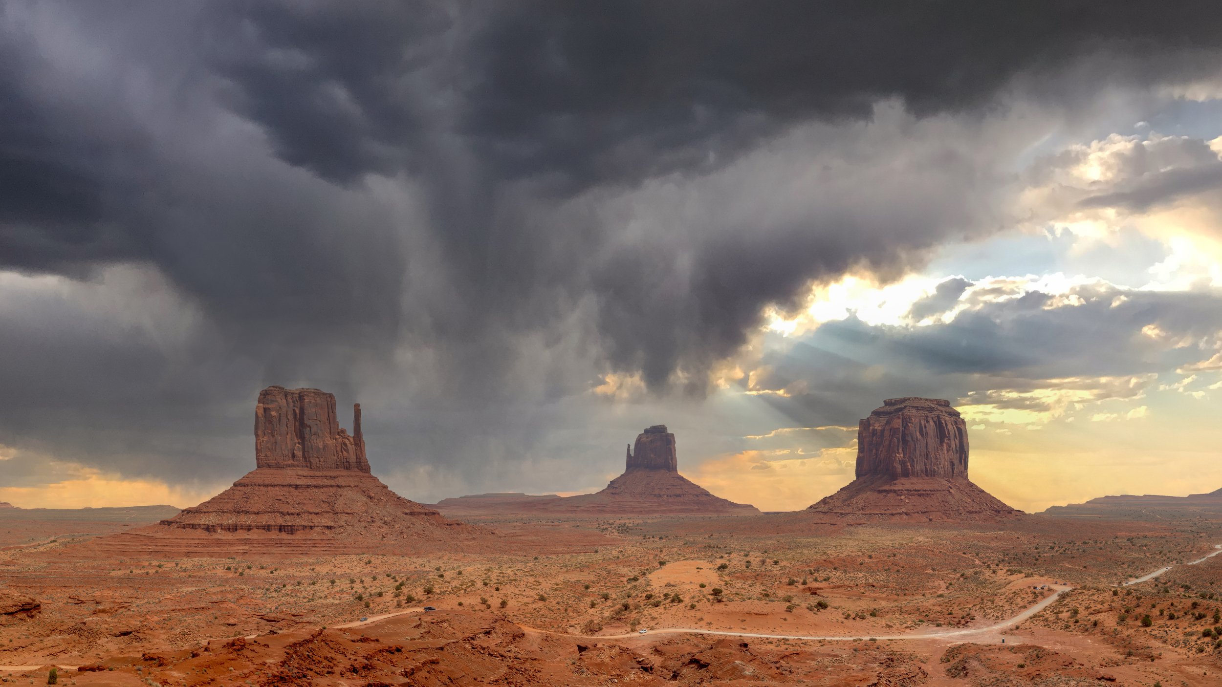 Monument Valley3 by Lar's Photos
